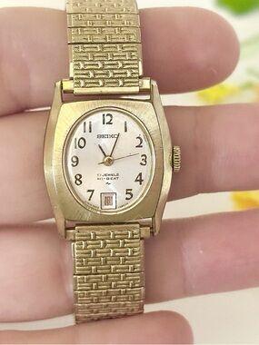 Vintage SEIKO Mechanical 17 Jewel HI-BEAT Ladies Oval Gold-Tone Tank Watch WORKS